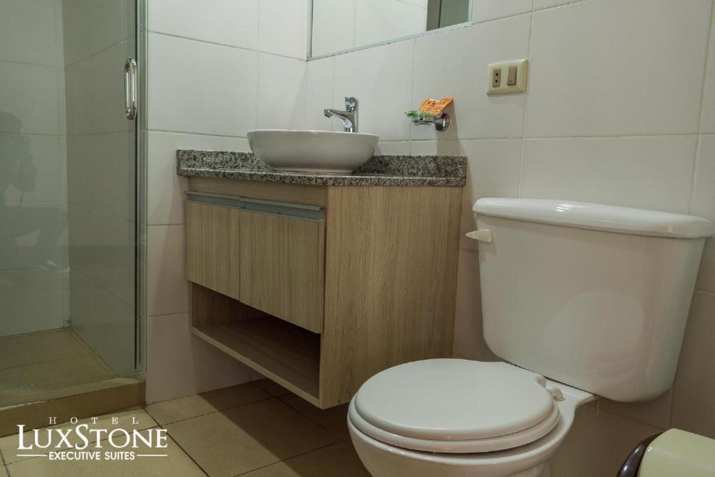 Luxstone Executive & Suites La Paz Esterno foto