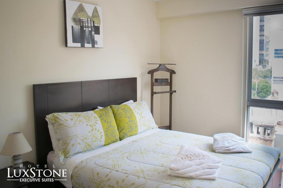 Luxstone Executive & Suites La Paz Esterno foto