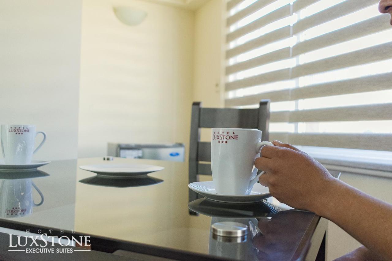Luxstone Executive & Suites La Paz Esterno foto
