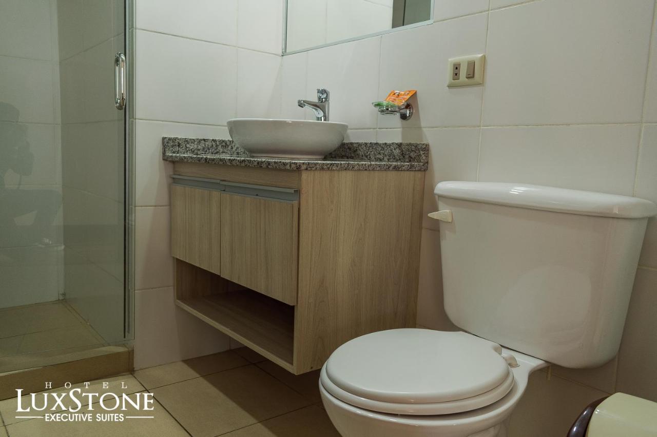Luxstone Executive & Suites La Paz Esterno foto